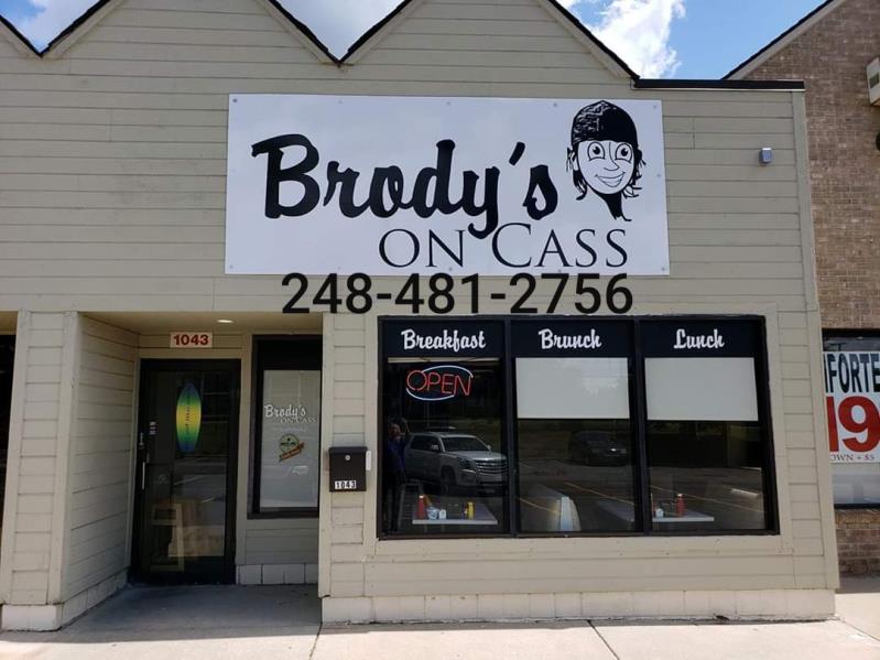 Brody's on Cass